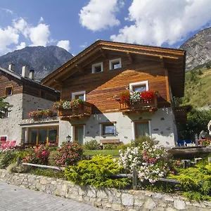  Bauernhof Raethia