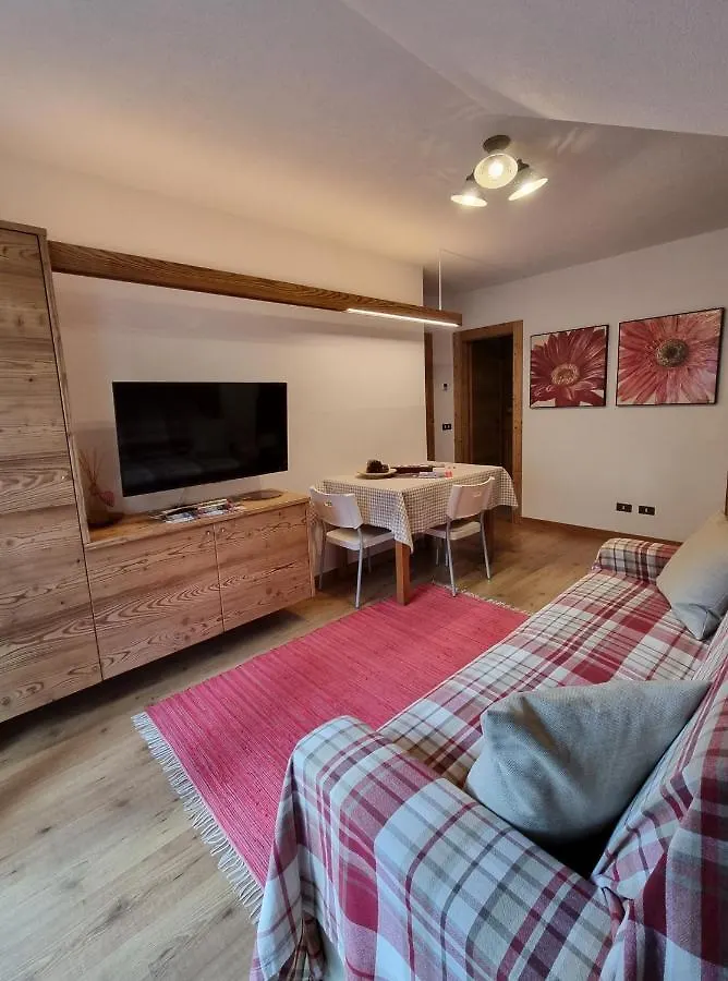 Casa Al Rin Daire Isolaccia