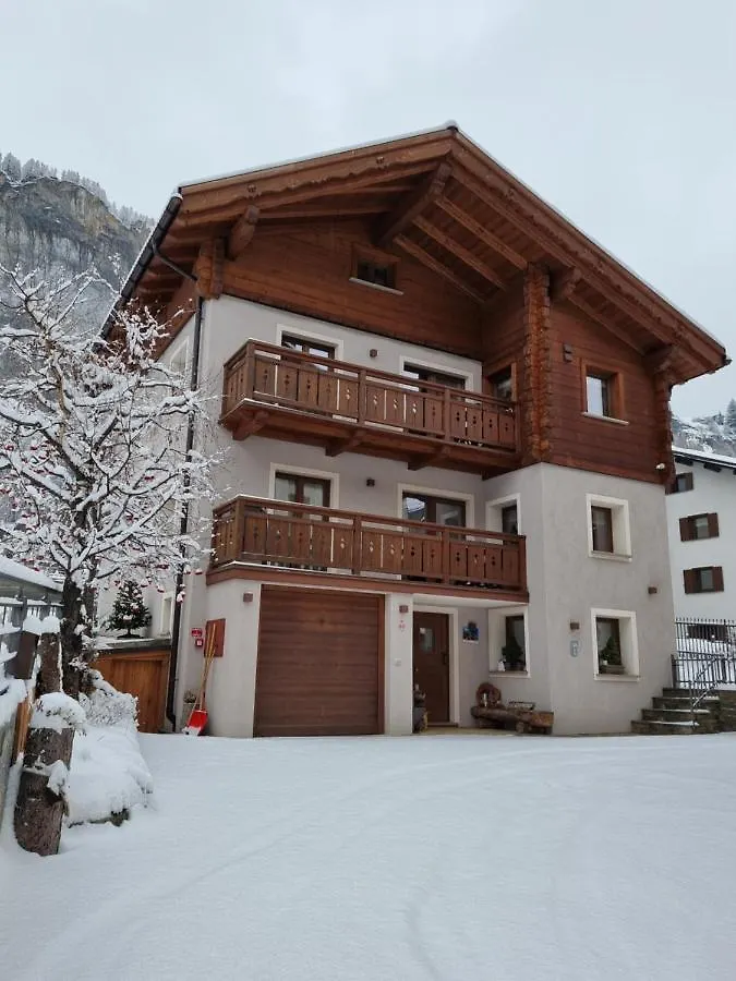 Casa Al Rin Daire Isolaccia İtalya