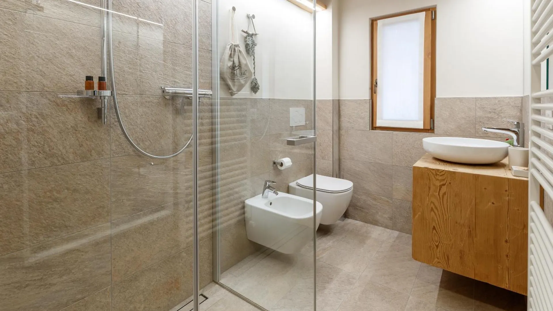 Casa Al Rin Daire Isolaccia