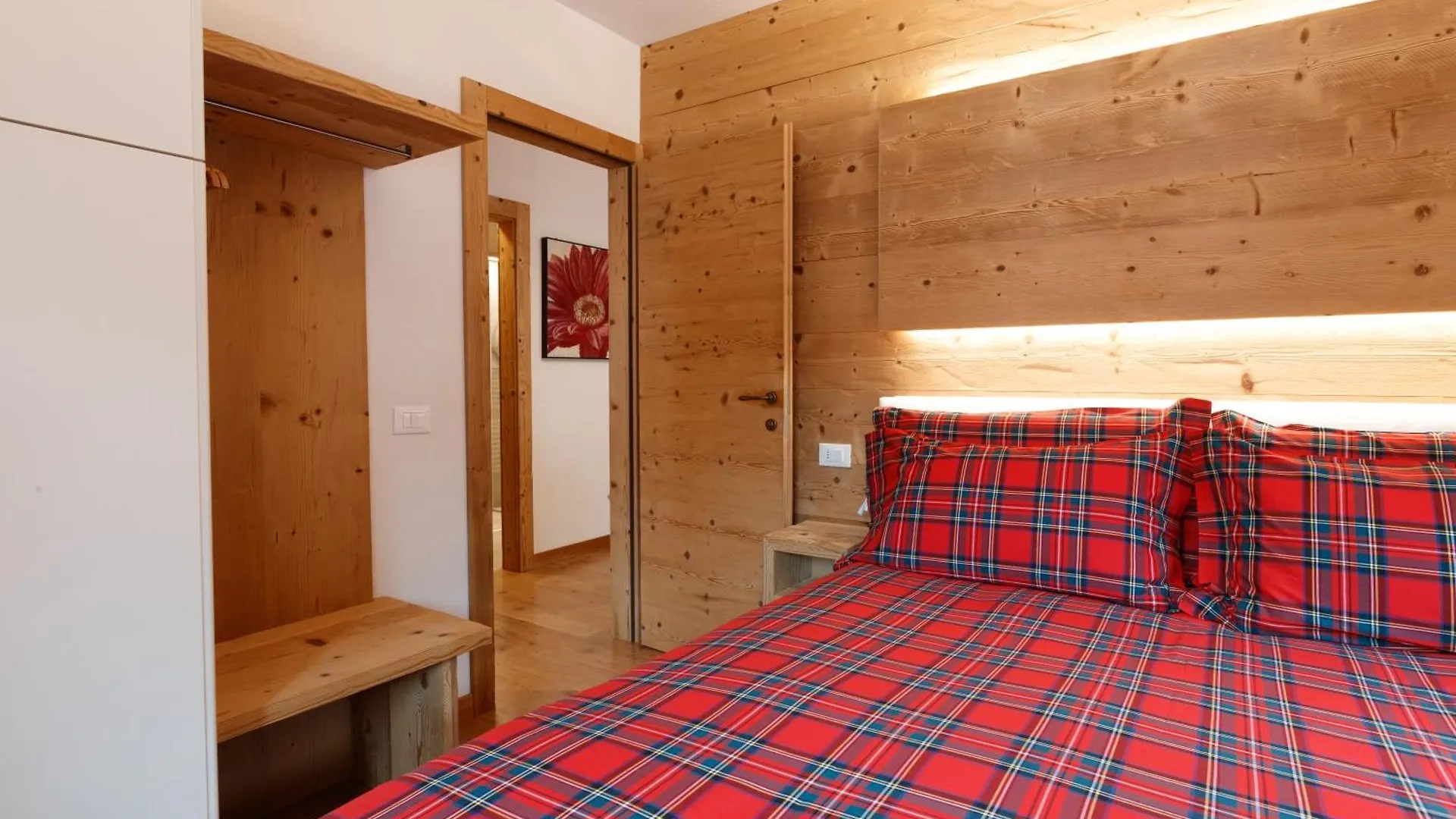 Casa Al Rin Daire Isolaccia