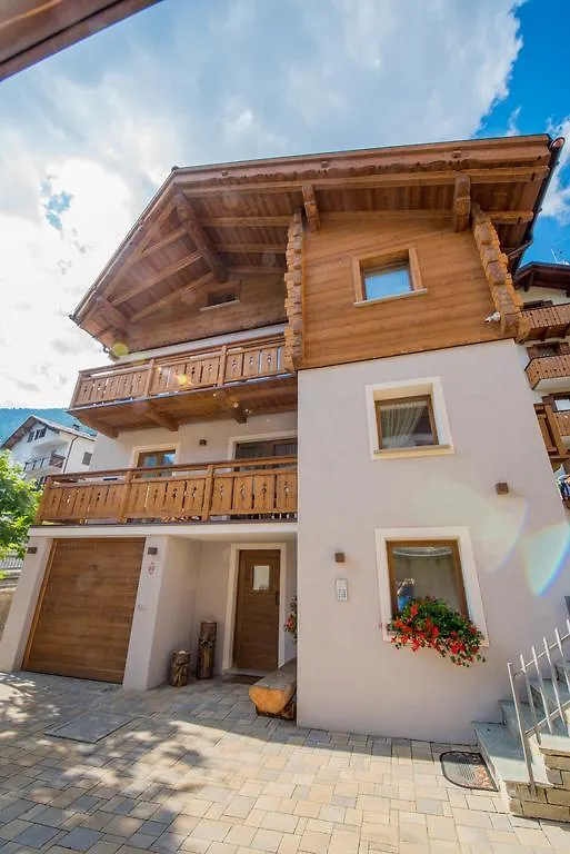 Casa Al Rin Daire Isolaccia